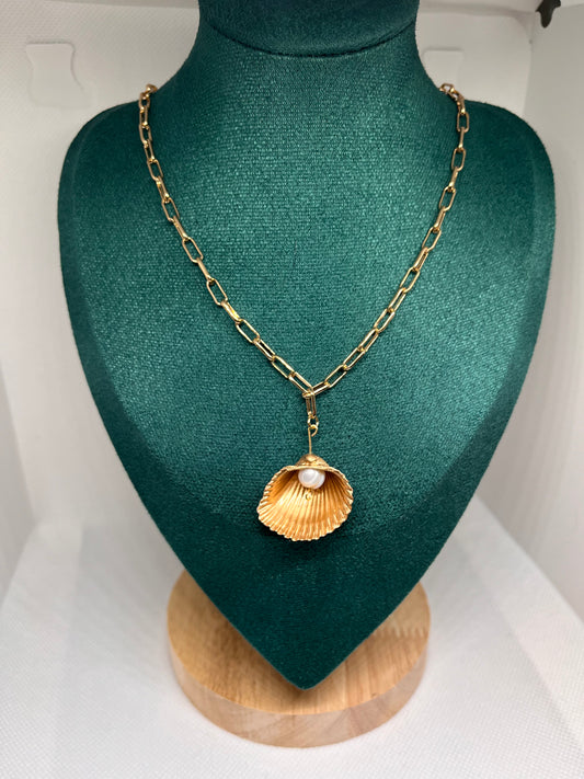 Seashell Serenade: Gold Seashell Paperclip Necklace with Cultured Pearl