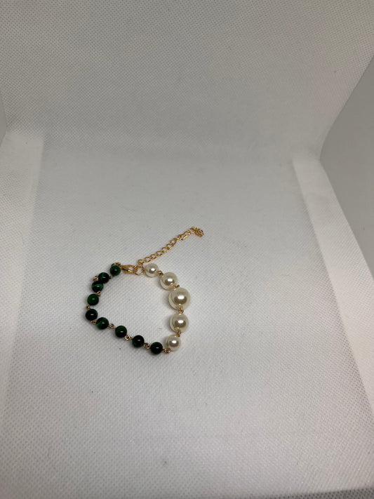 Green Malachite and Pearl Bead Bracelet